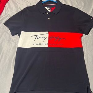 TOMMY HILFIGER COLLAR SHIRT FOR SALEEE